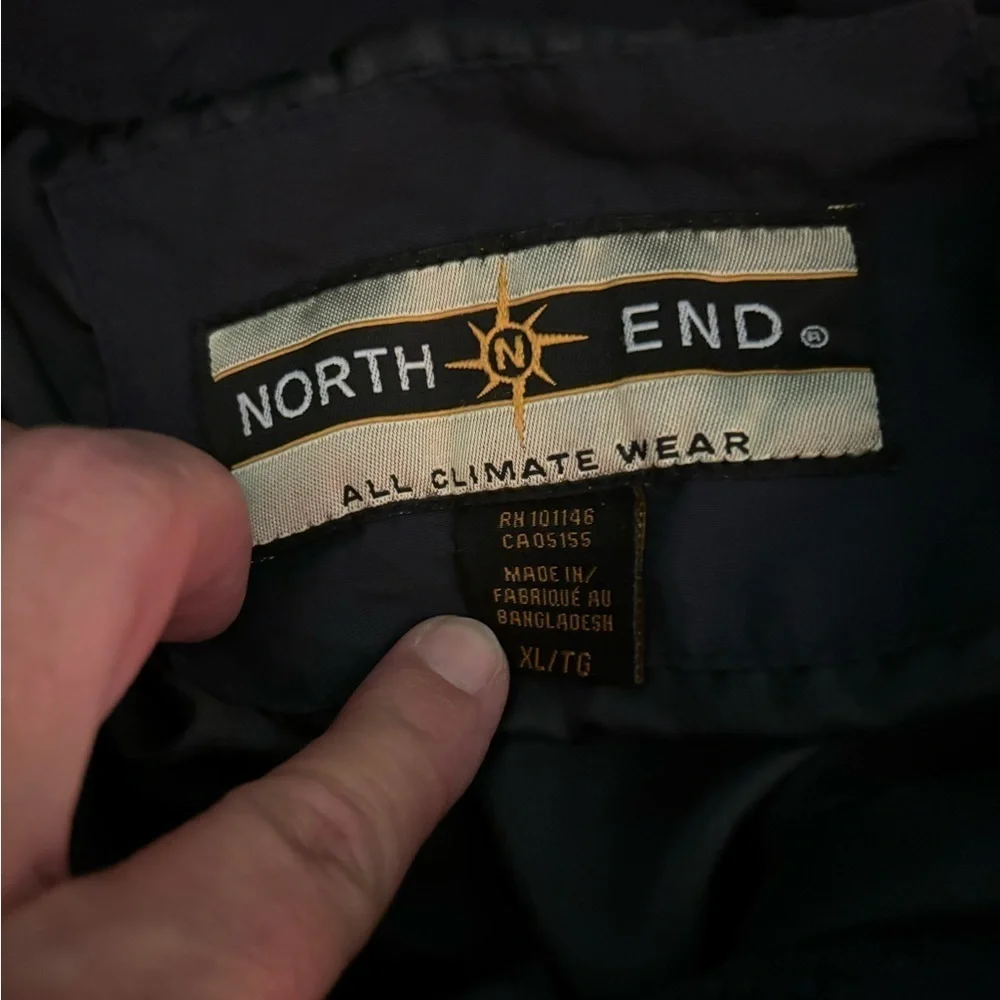 North End Men's Black Zip Up Jacket Sweater